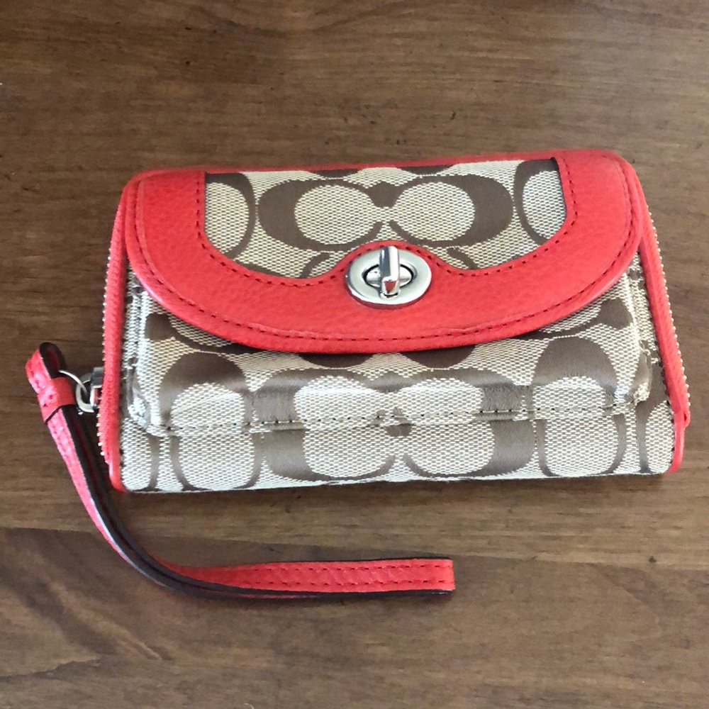 Wristlet